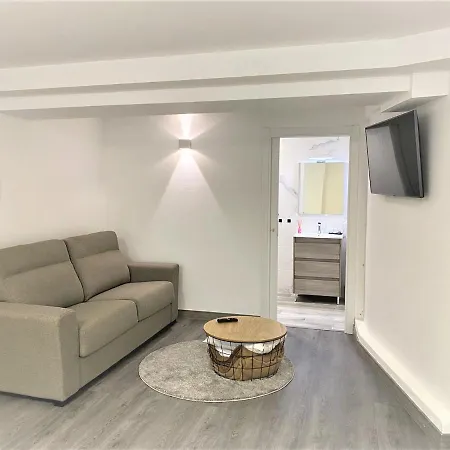 Stellae Luscofusco Hostel *