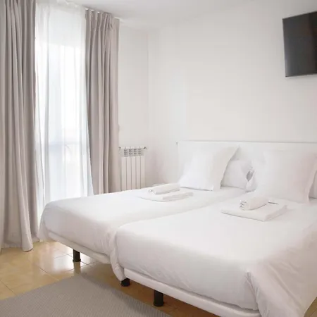 Hostel Stellae Luscofusco Σαντιάγο ντε Κομποστέλα